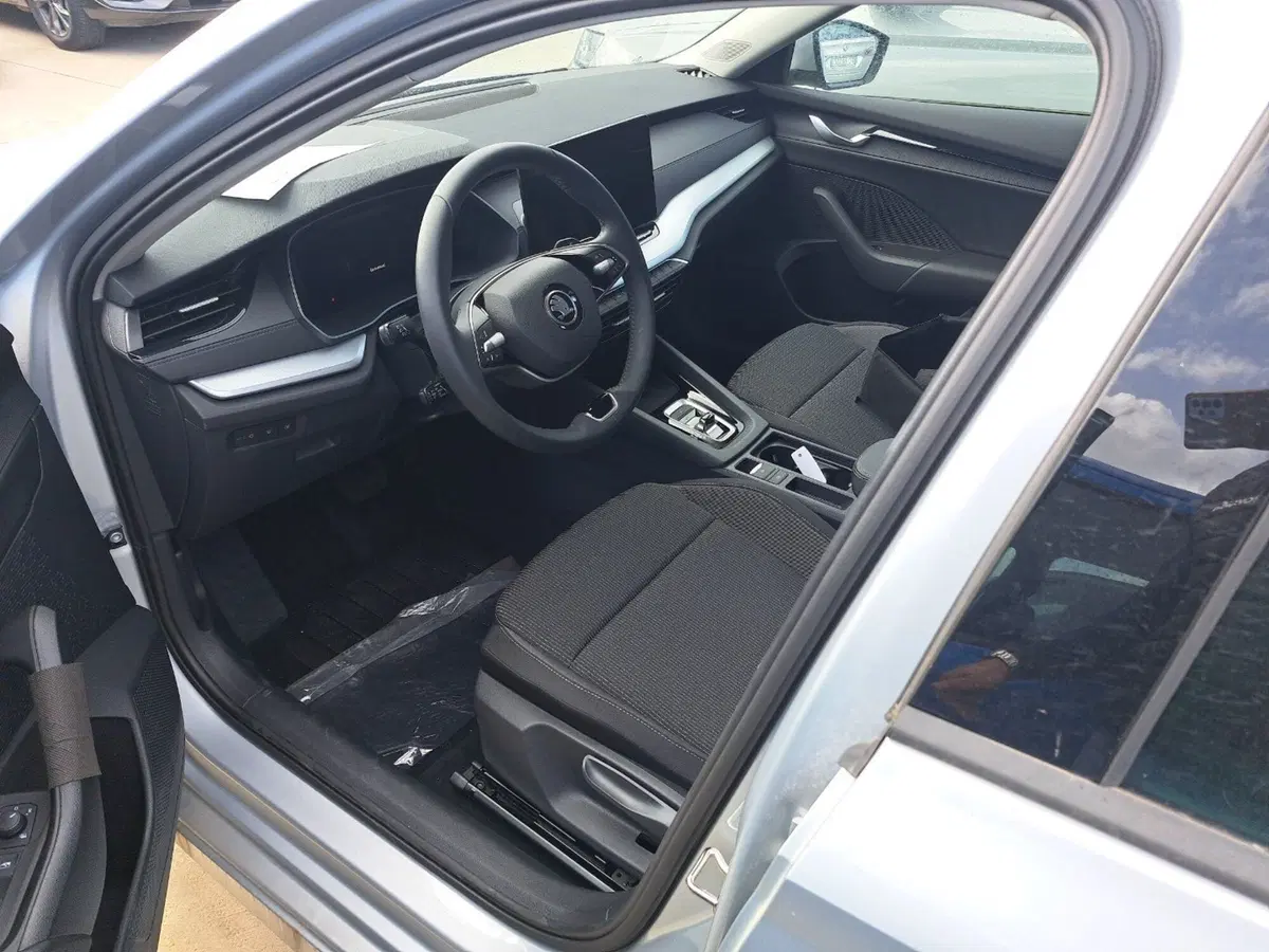 Skoda Octavia Station Wagon nuova a Cagliari (6)