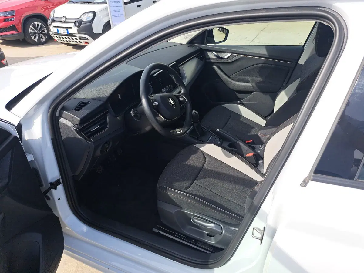 Skoda Kamiq nuova a Cagliari (7)