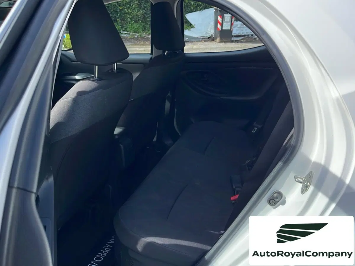 Toyota Yaris usata a Roma (11)