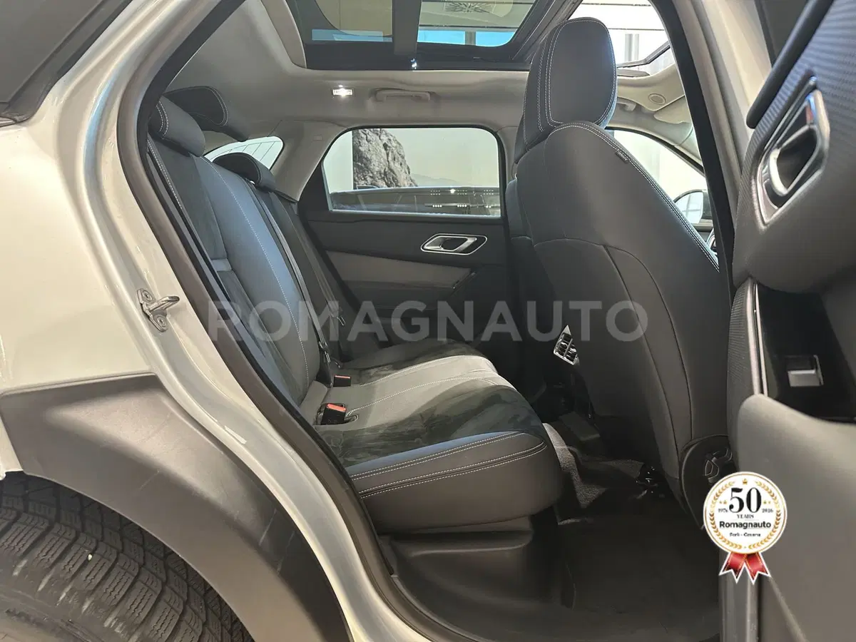 Land Rover Range Rover Velar usata a Forlì-Cesena (11)