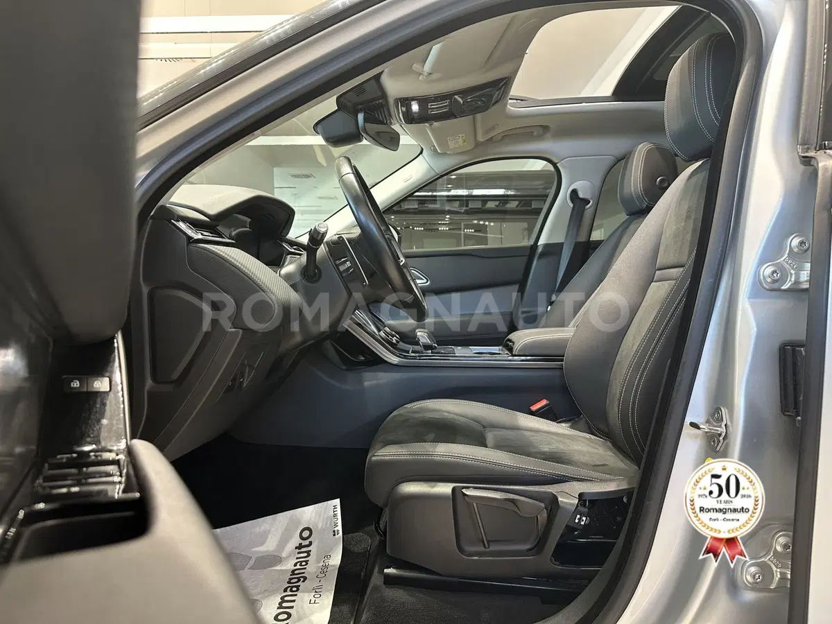 Land Rover Range Rover Velar usata a Forlì-Cesena (14)