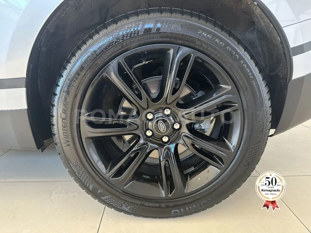 Land Rover Range Rover Velar usata a Forlì-Cesena (9)