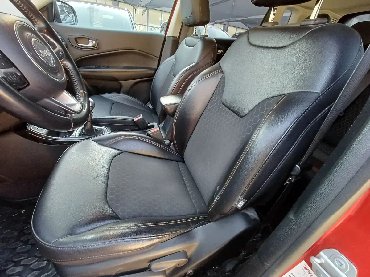 Jeep Compass usata a Modena (13)