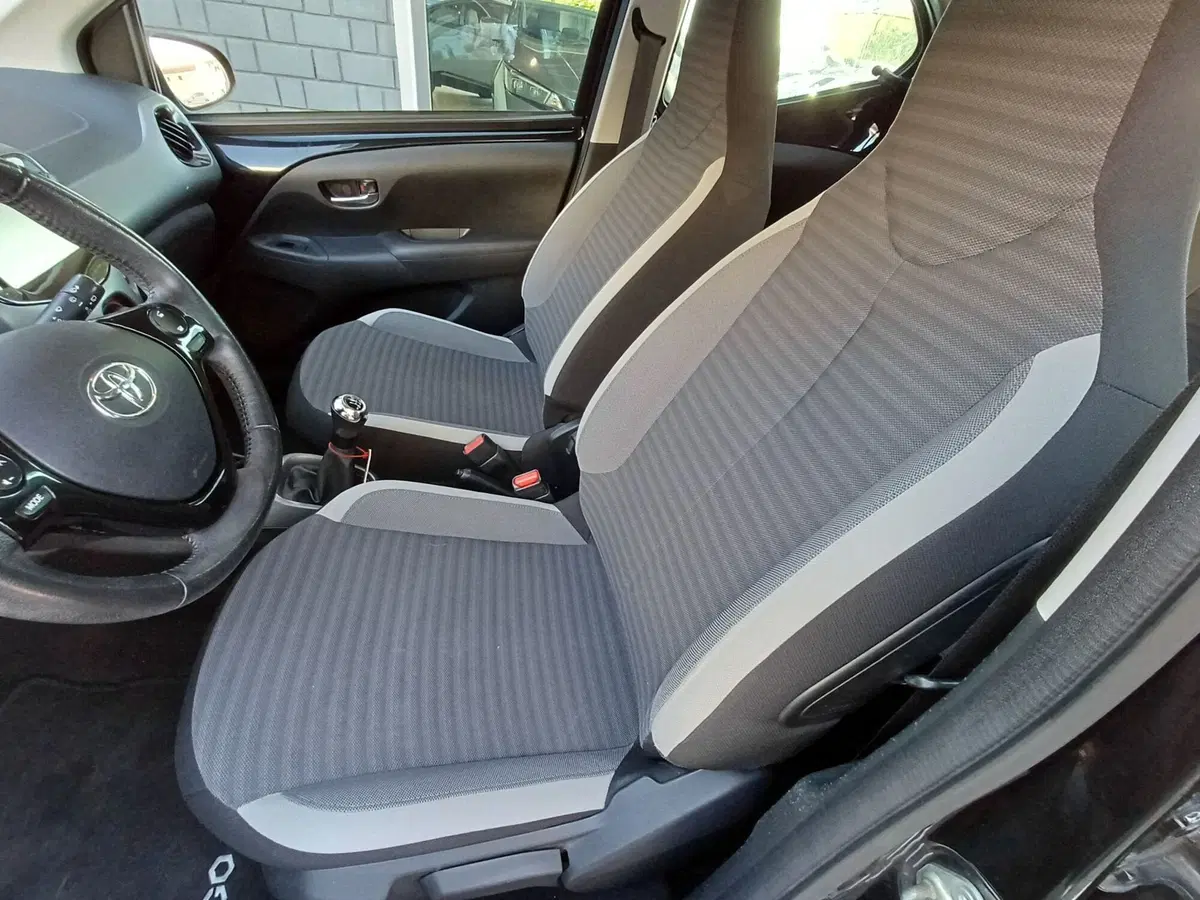 Toyota Aygo usata a Modena (13)