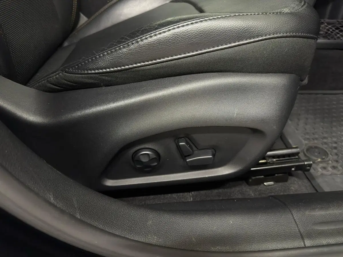 Jeep Compass usata a Novara (12)