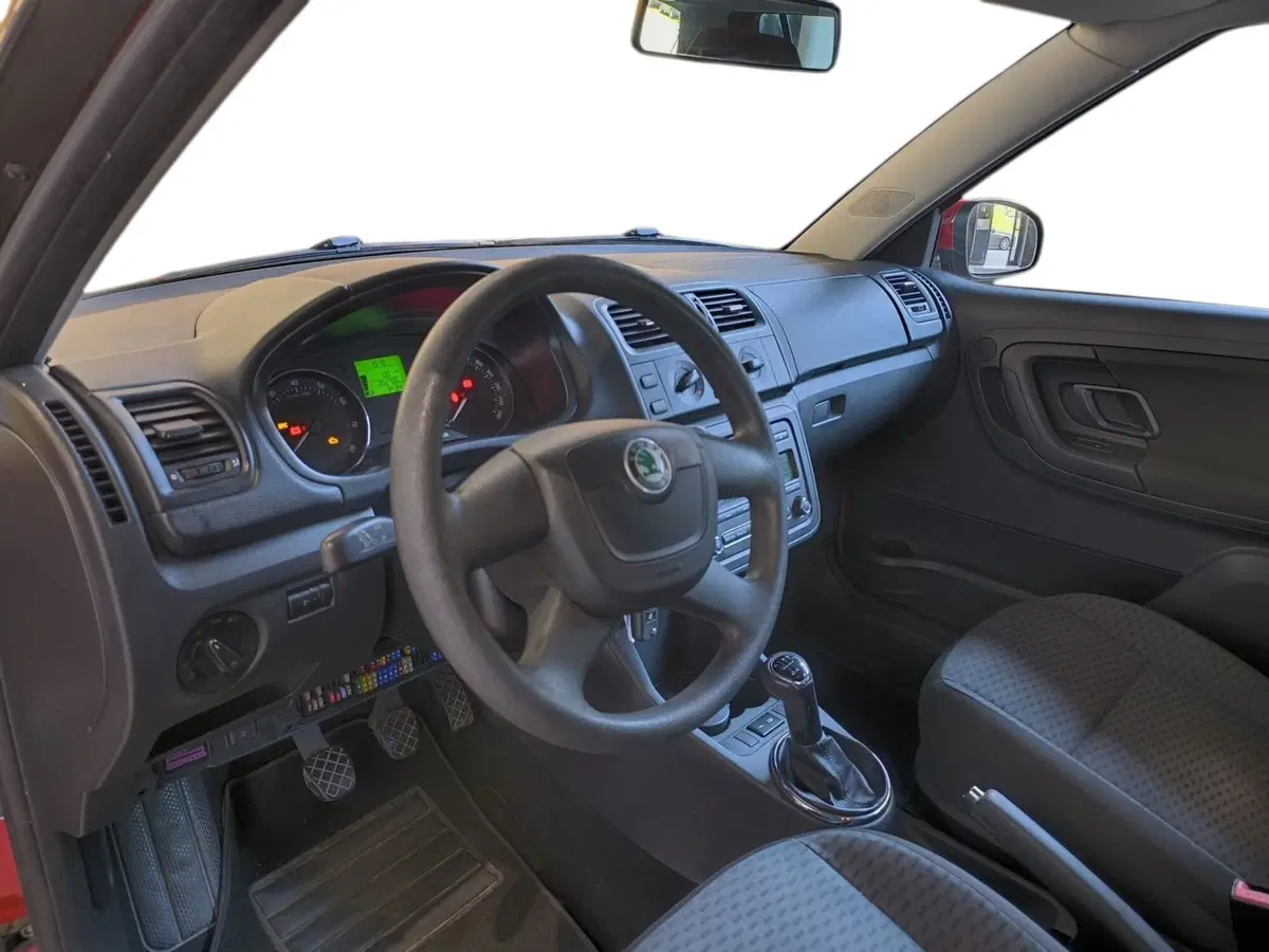 Skoda Fabia usata a Udine (10)