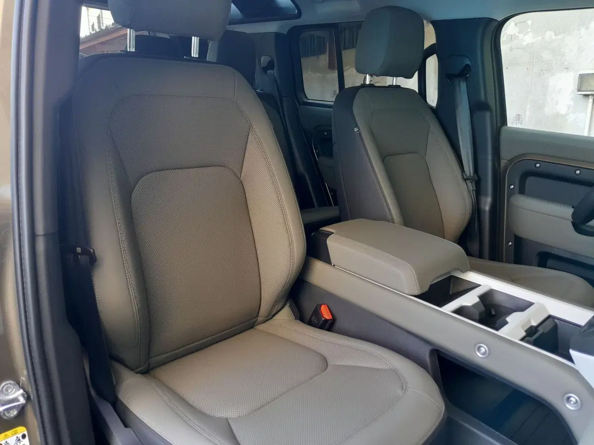Land Rover Defender usata a Cuneo (17)