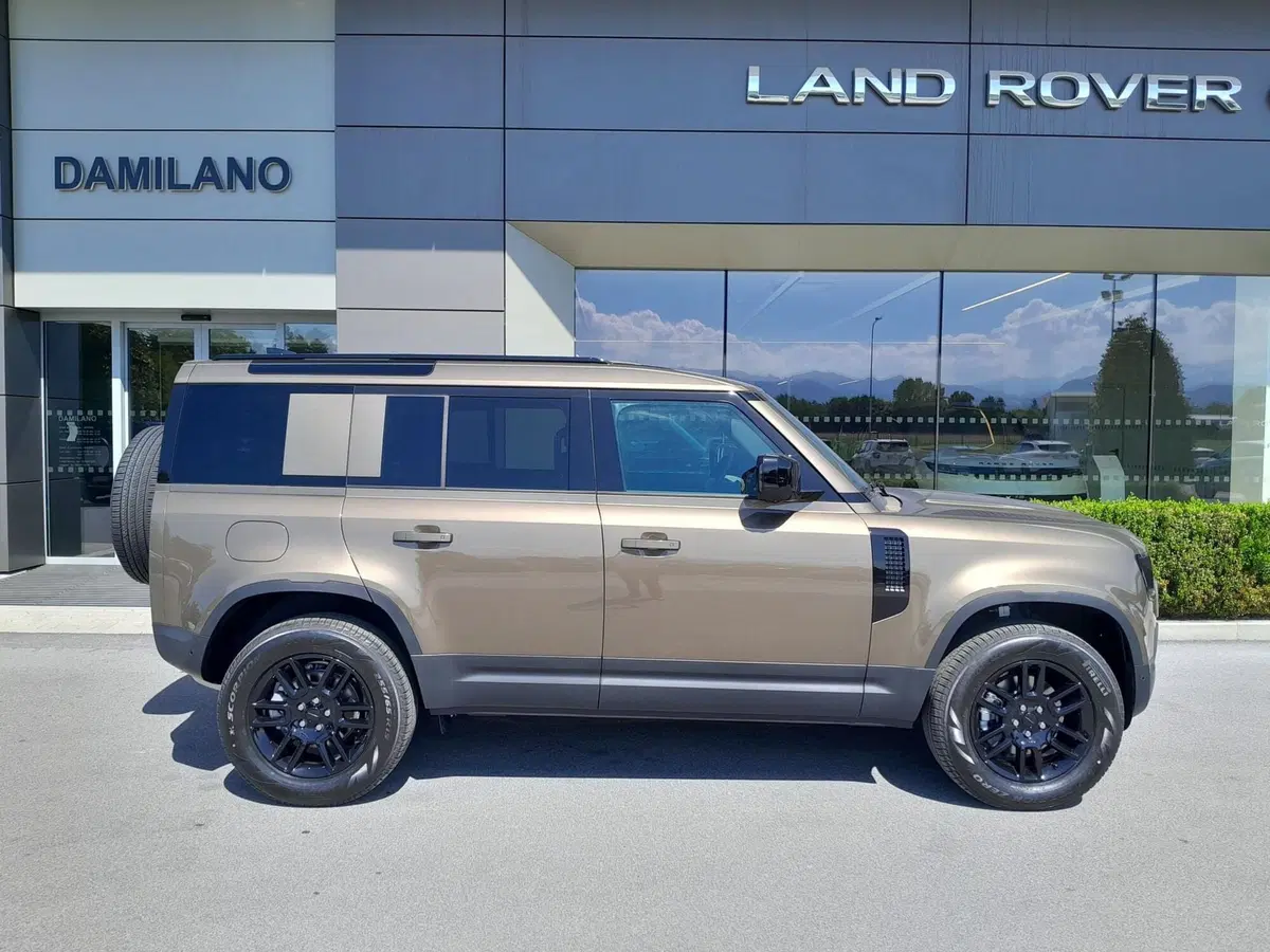 Land Rover Defender usata a Cuneo (5)