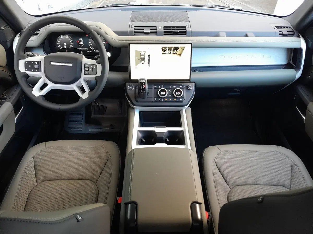 Land Rover Defender usata a Cuneo (9)