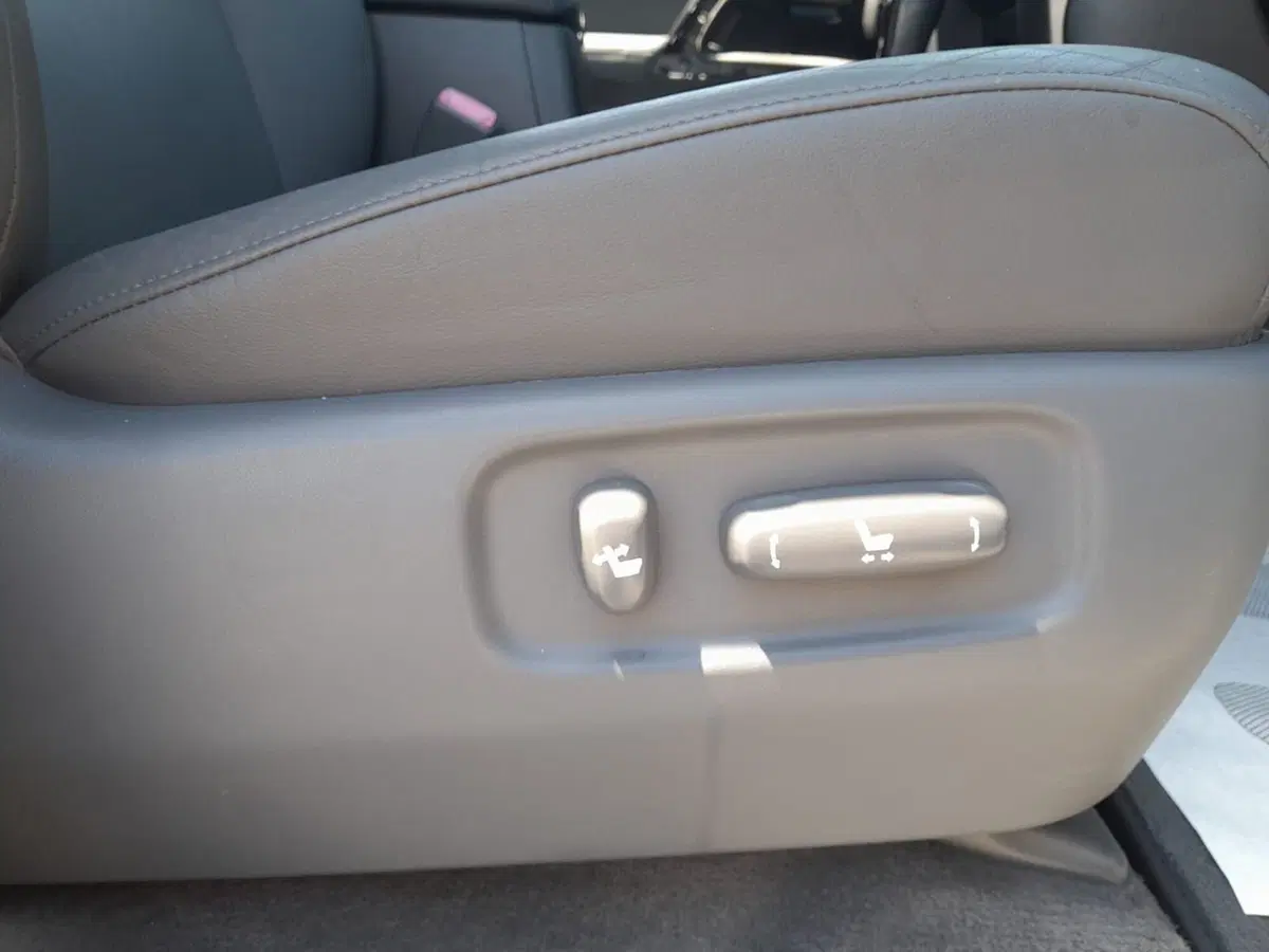 Toyota Land Cruiser V8 usata a L'Aquila (14)