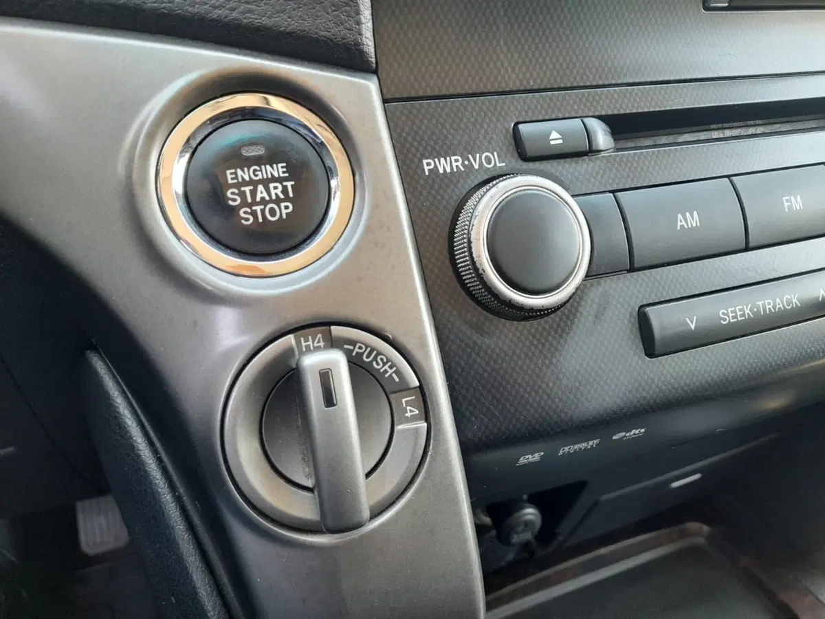 Toyota Land Cruiser V8 usata a L'Aquila (18)