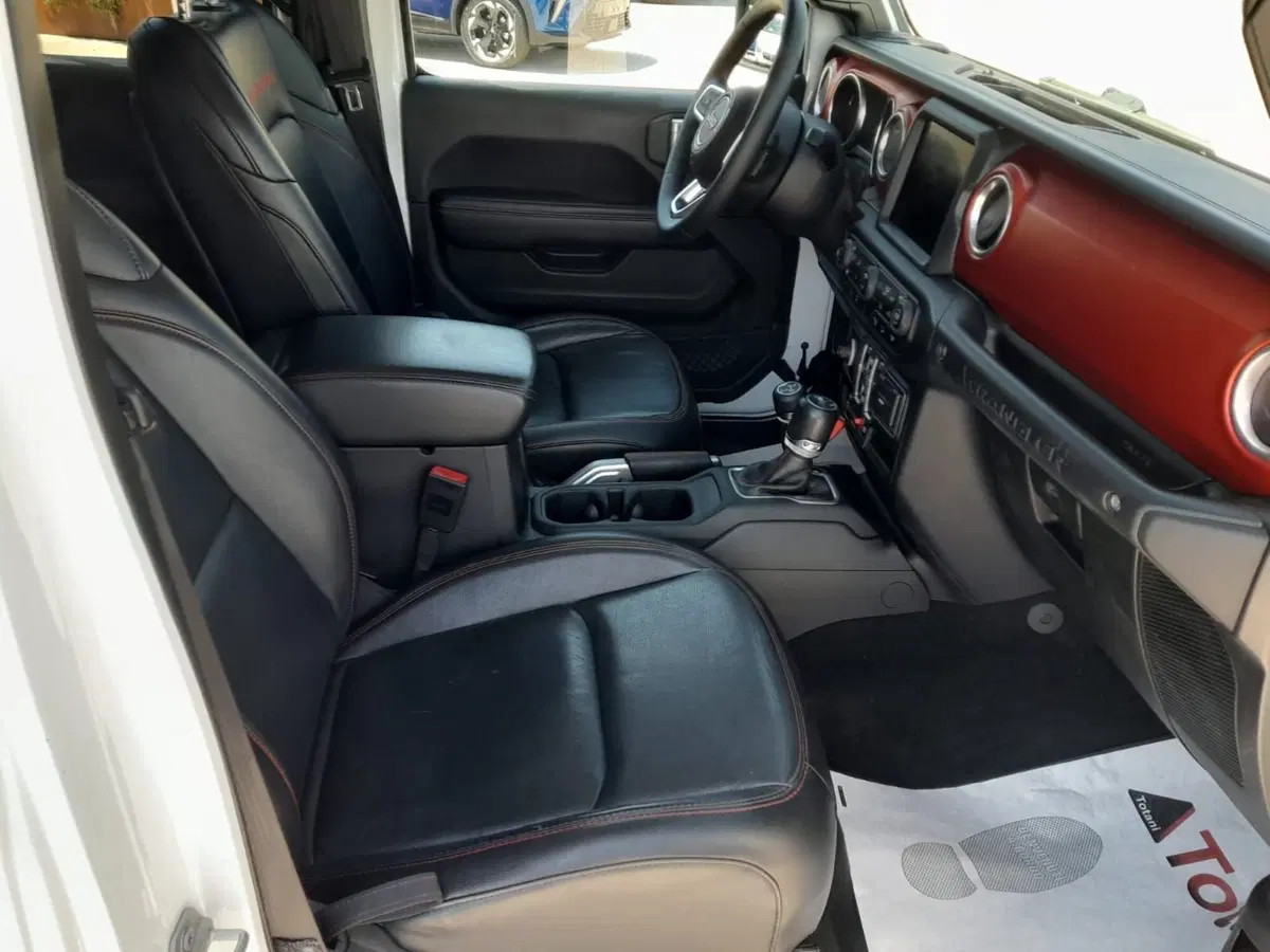 Jeep Wrangler Unlimited usata a L'Aquila (10)