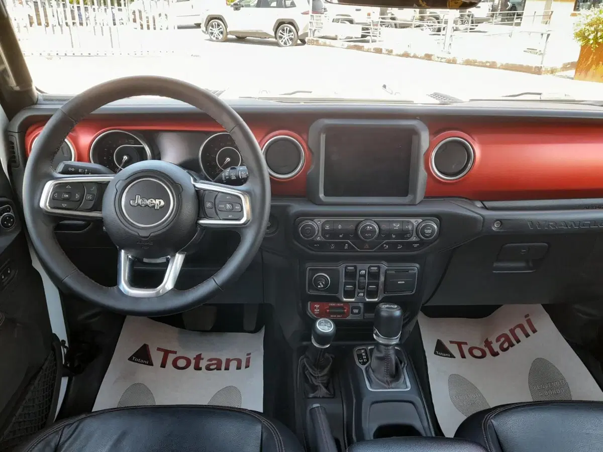 Jeep Wrangler Unlimited usata a L'Aquila (12)