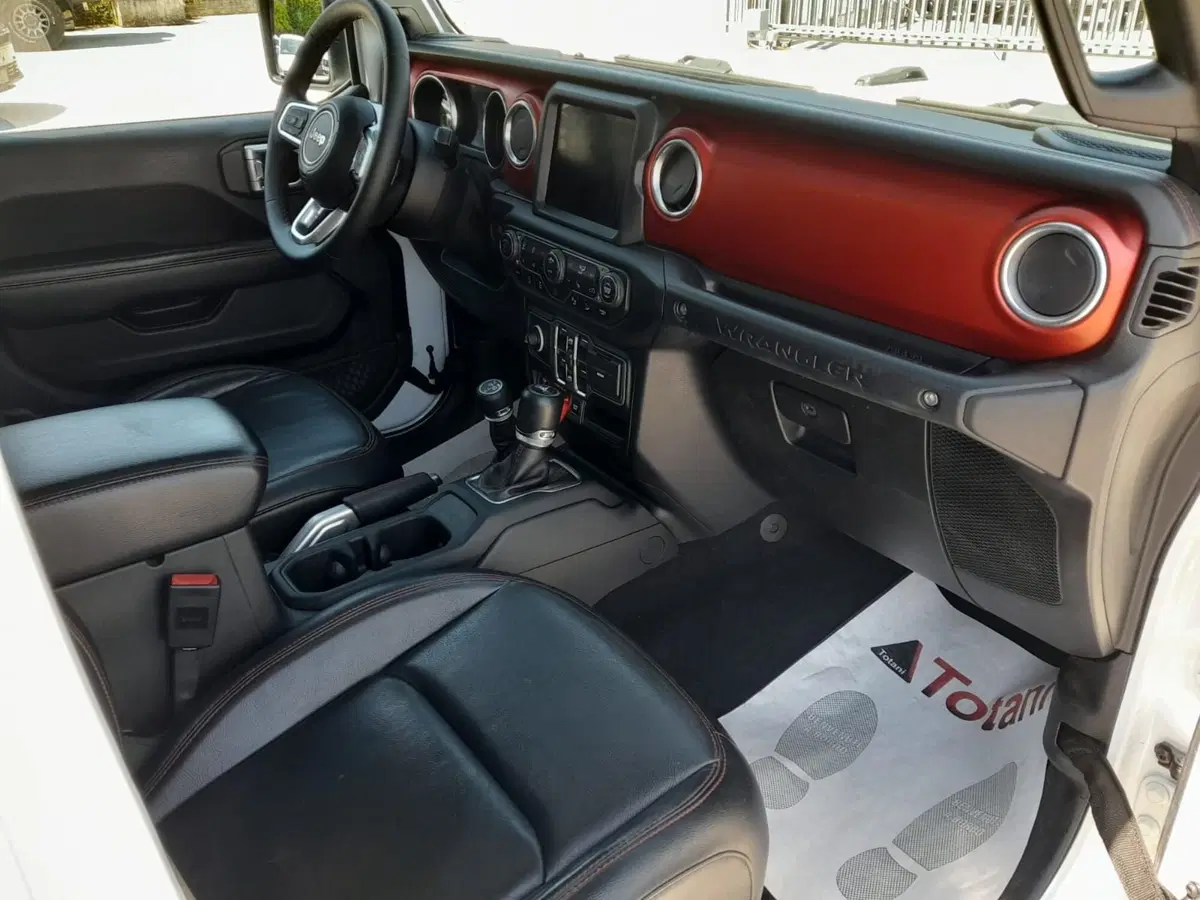 Jeep Wrangler Unlimited usata a L'Aquila (14)