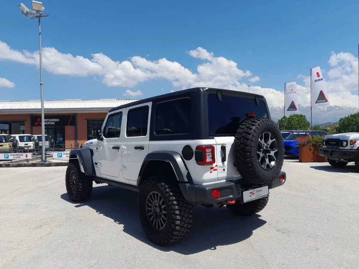 Jeep Wrangler Unlimited usata a L'Aquila (3)