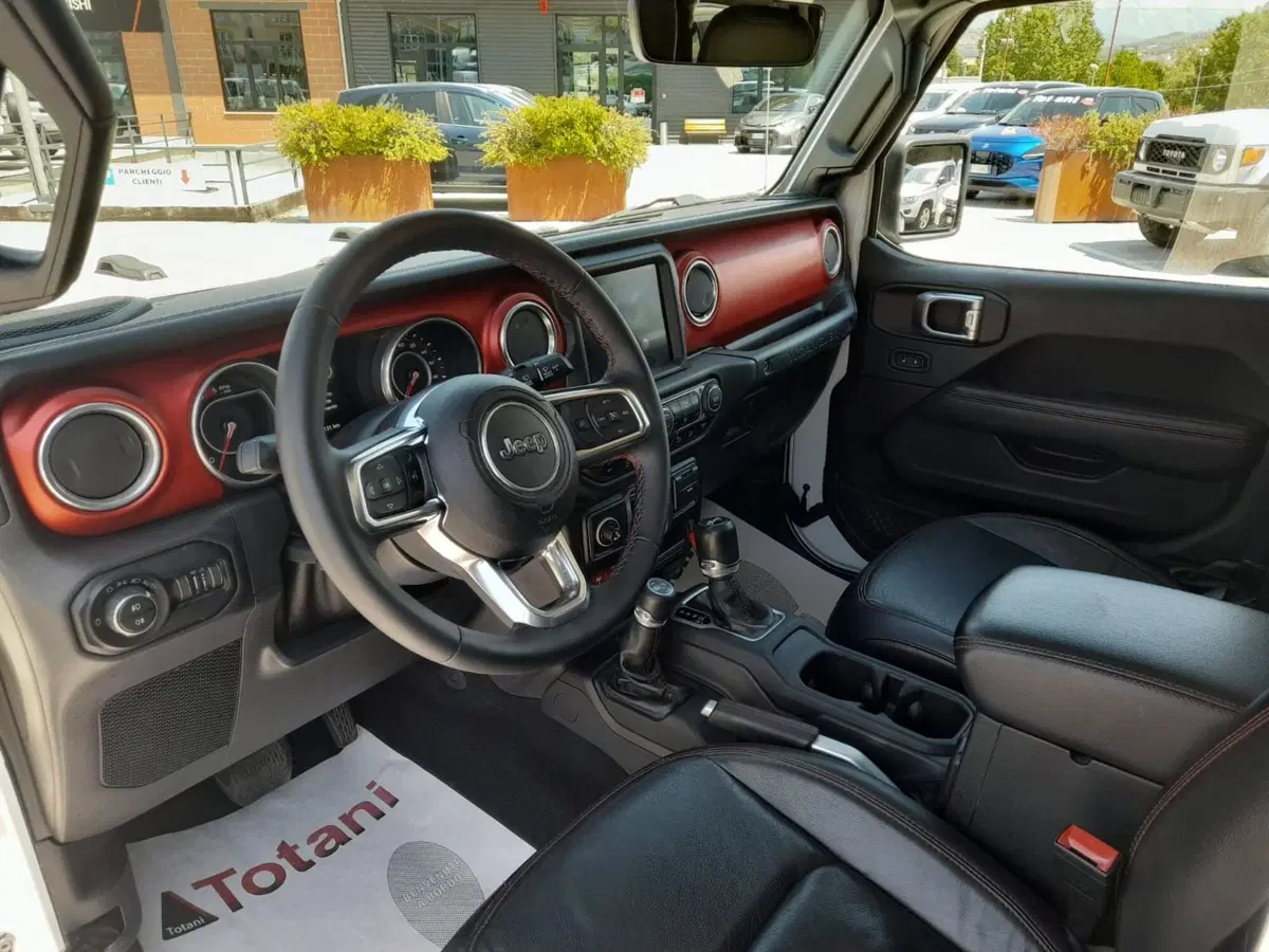Jeep Wrangler Unlimited usata a L'Aquila (4)