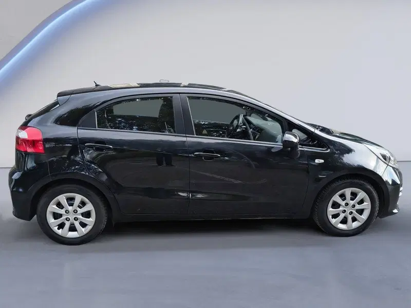 Kia Rio usata a Padova (8)