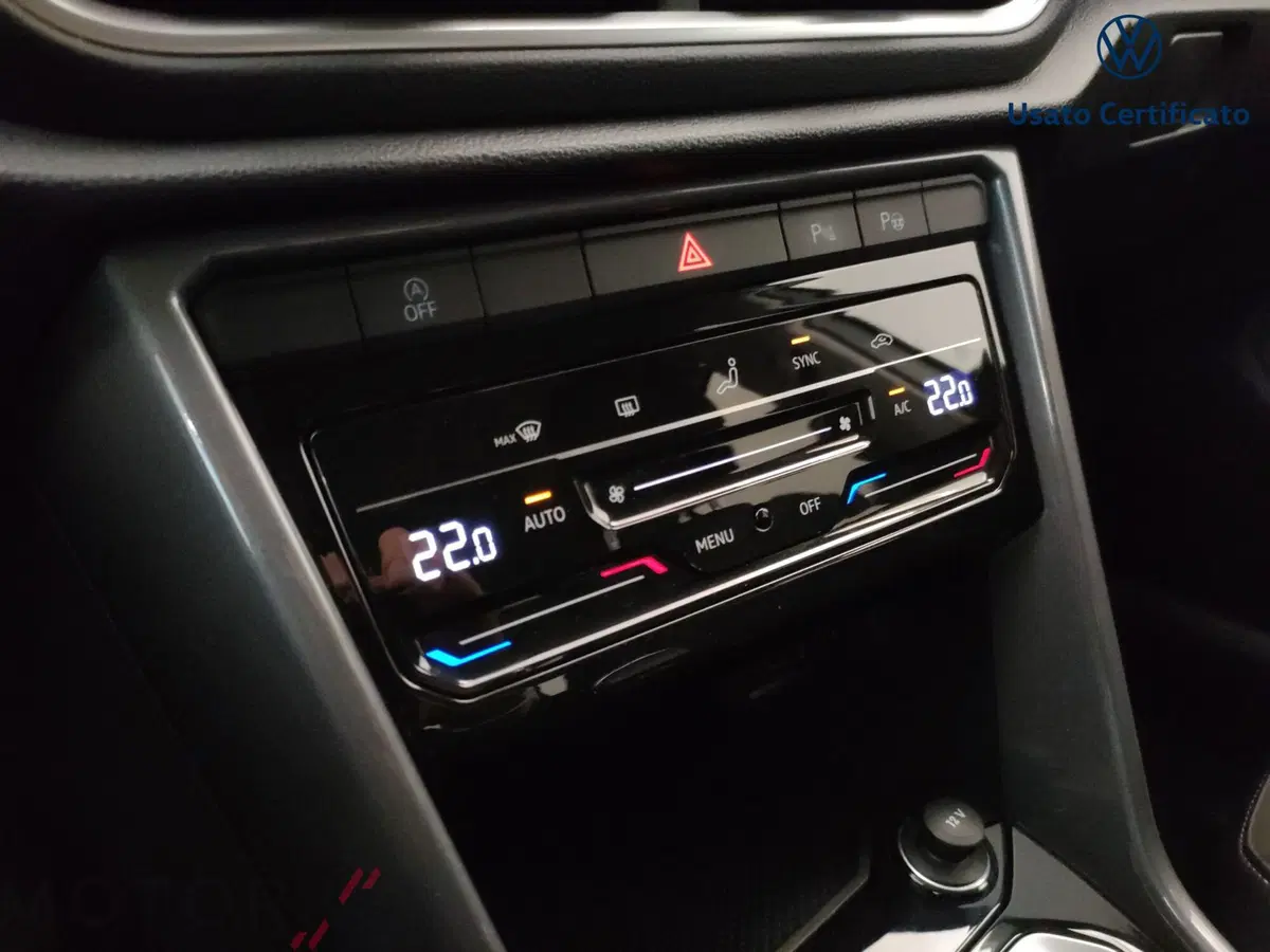 Volkswagen T-Roc usata a Varese (13)