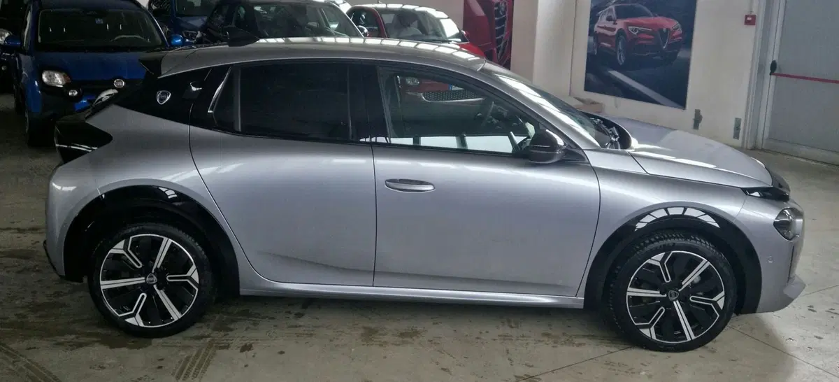 Lancia Ypsilon usata a Terni (6)
