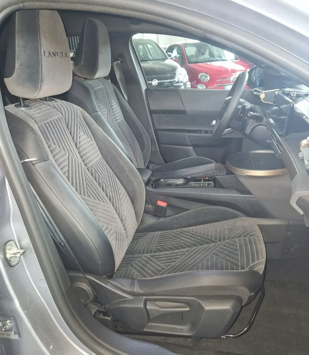 Lancia Ypsilon usata a Terni (8)