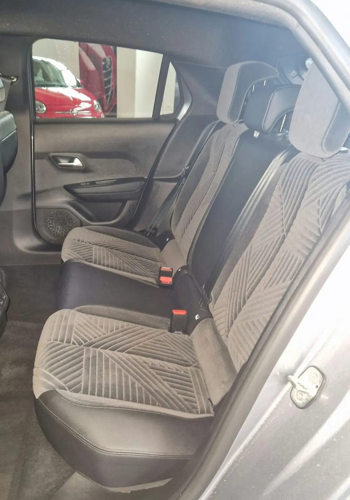Lancia Ypsilon usata a Terni (9)