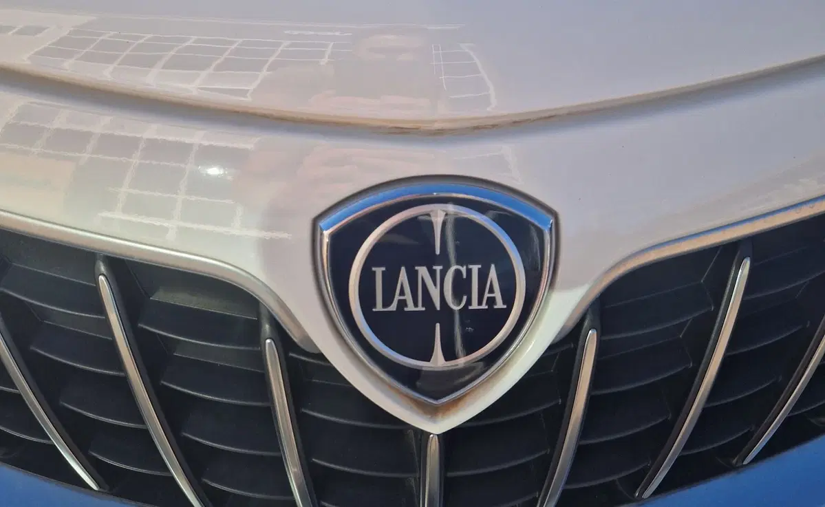 Lancia Ypsilon usata a Terni (19)