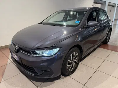 Volkswagen Polo 1.0 tsi Life 95cv del 2021 usata a Genova
