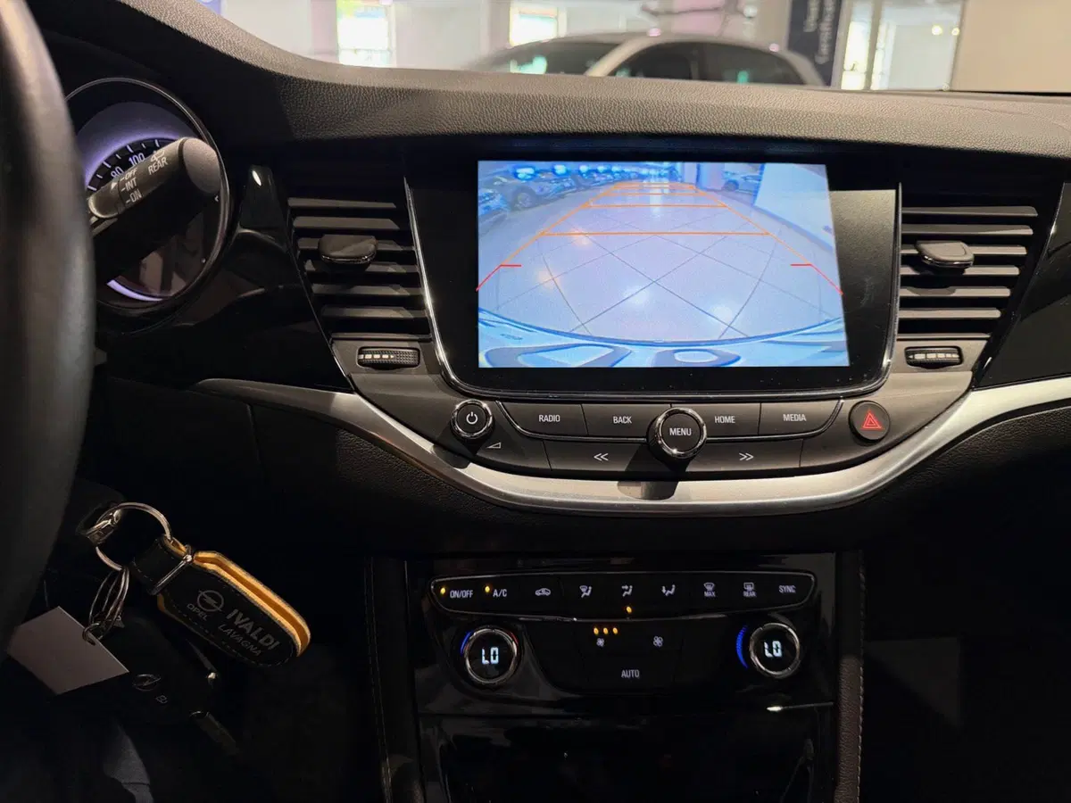 Opel Astra Station Wagon usata a Genova (12)