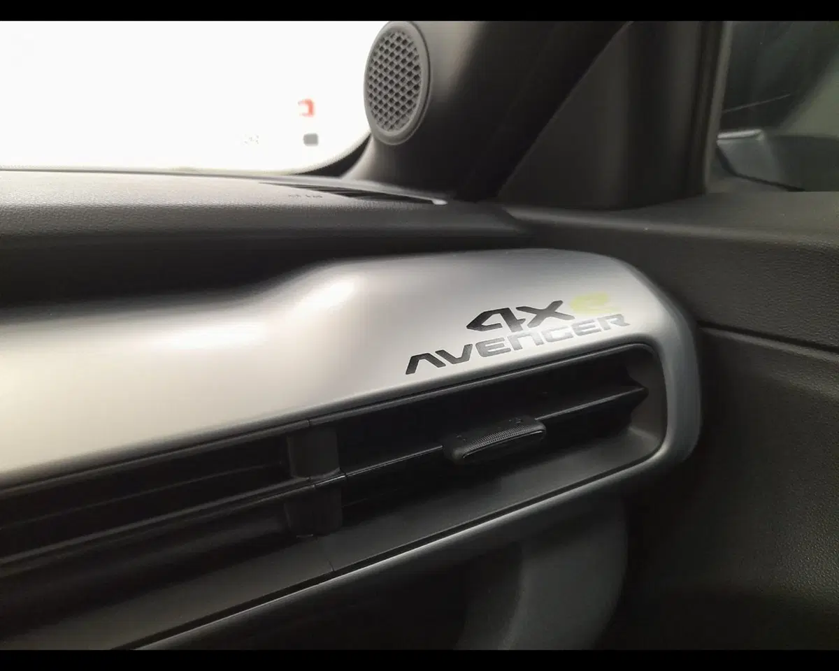 Jeep Avenger nuova a Alessandria (18)