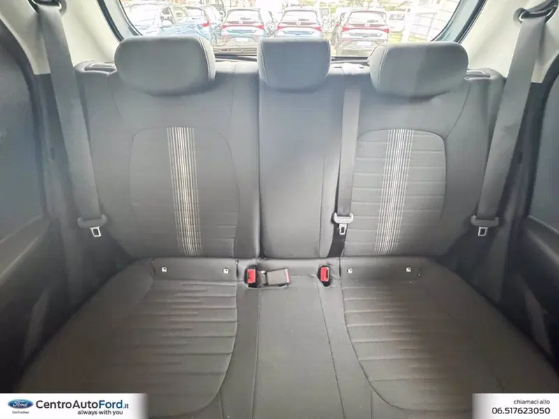Hyundai i10 usata a Roma (9)