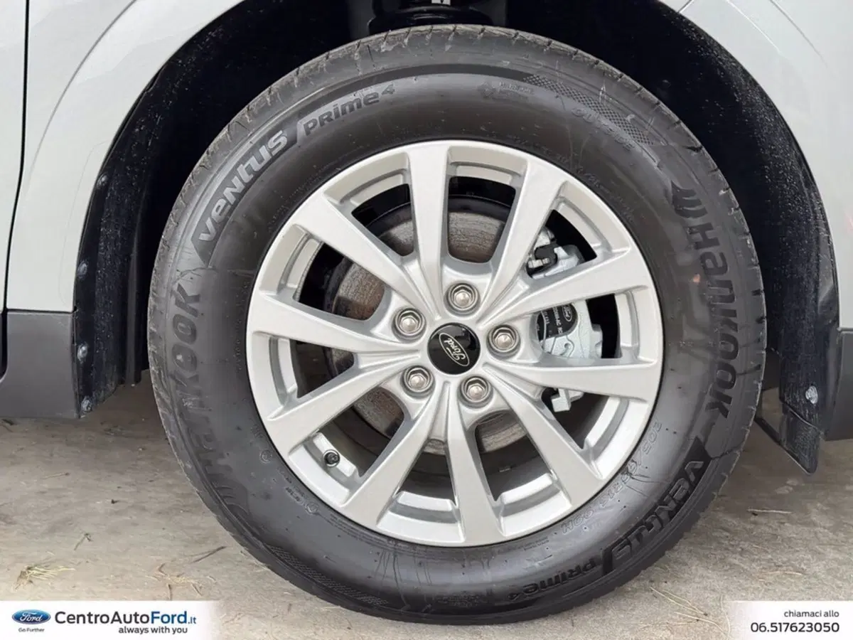 Ford Tourneo Courier usata a Roma (13)
