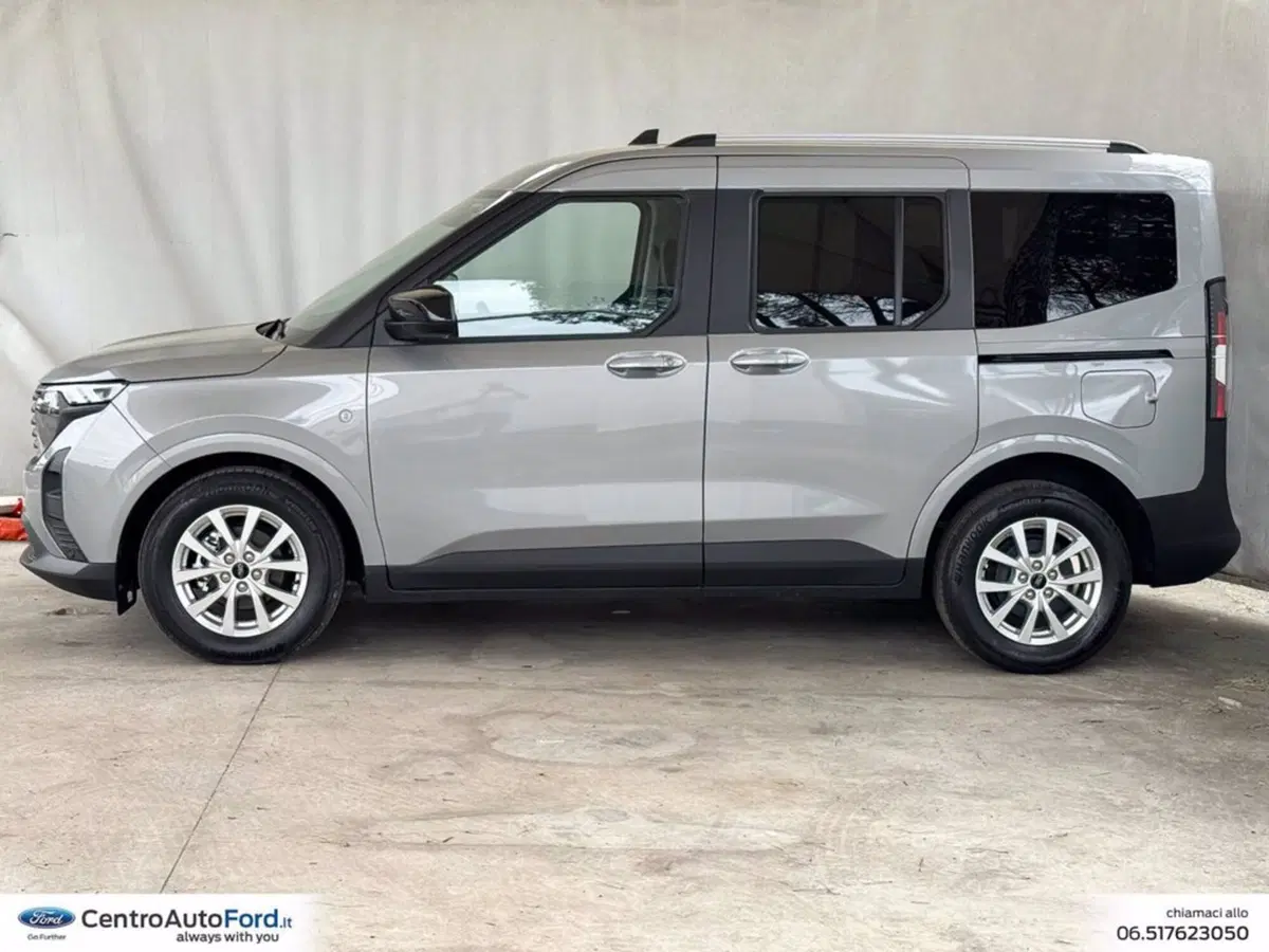Ford Tourneo Courier usata a Roma (3)