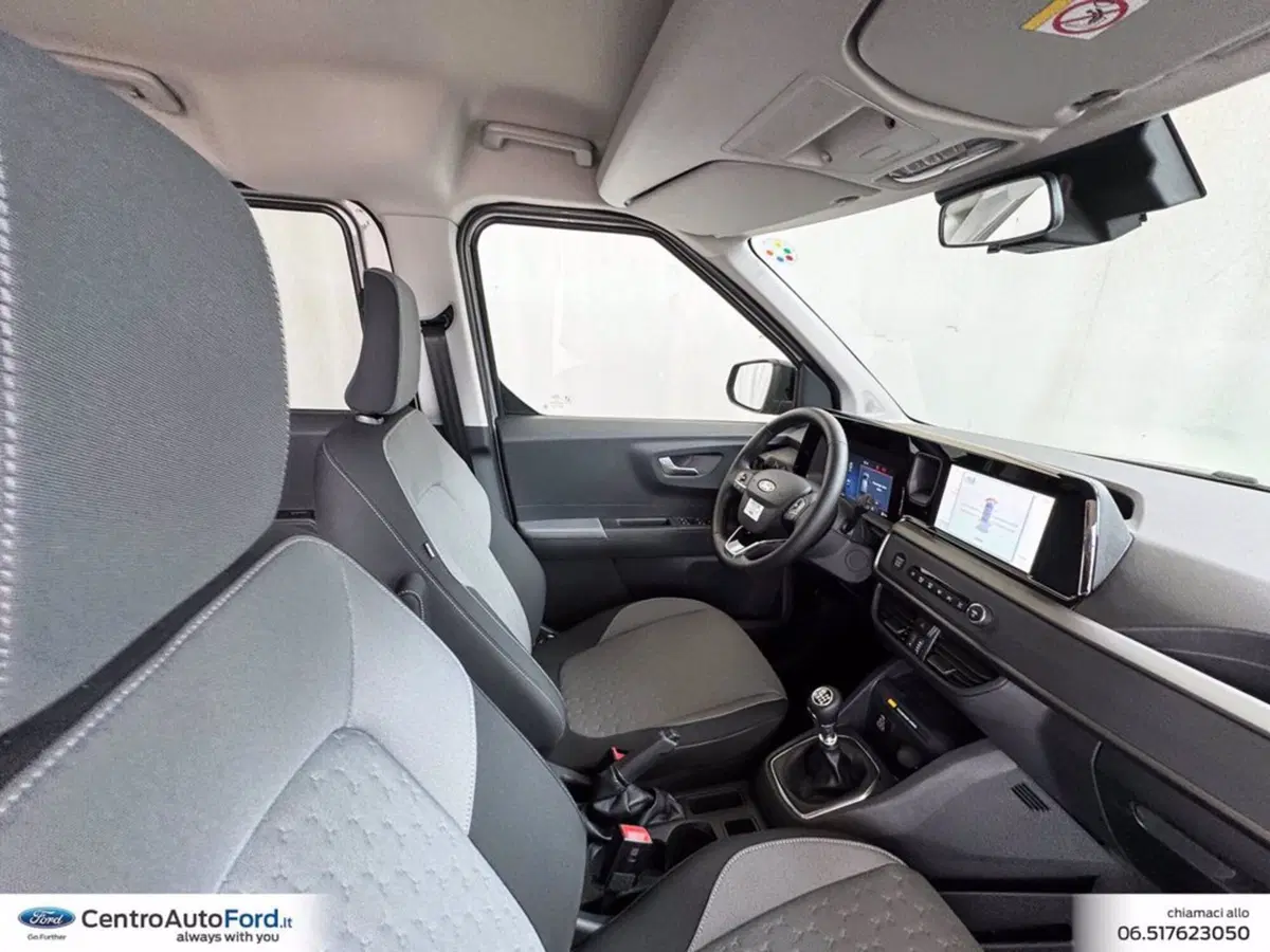 Ford Tourneo Courier usata a Roma (6)