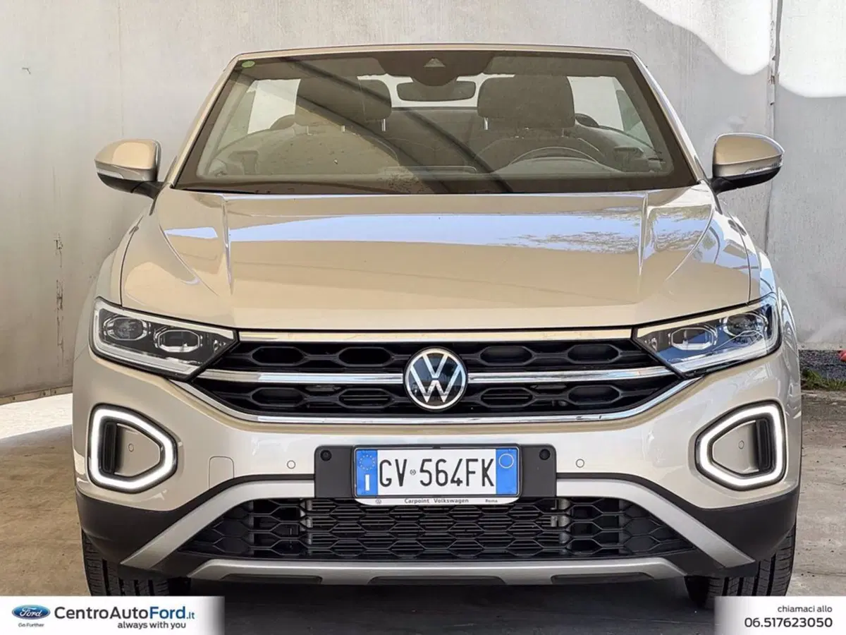 Volkswagen T-Roc Cabrio usata a Roma (2)