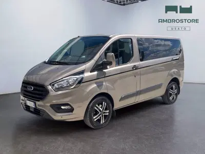 Ford Transit Custom Furgone 320 2.0 TDCi 130 PL Combi Trend del 2018 usata a Segrate