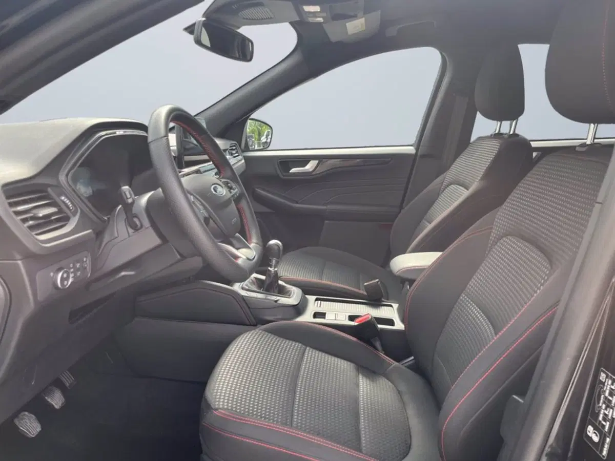 Ford Kuga usata a Milano (11)