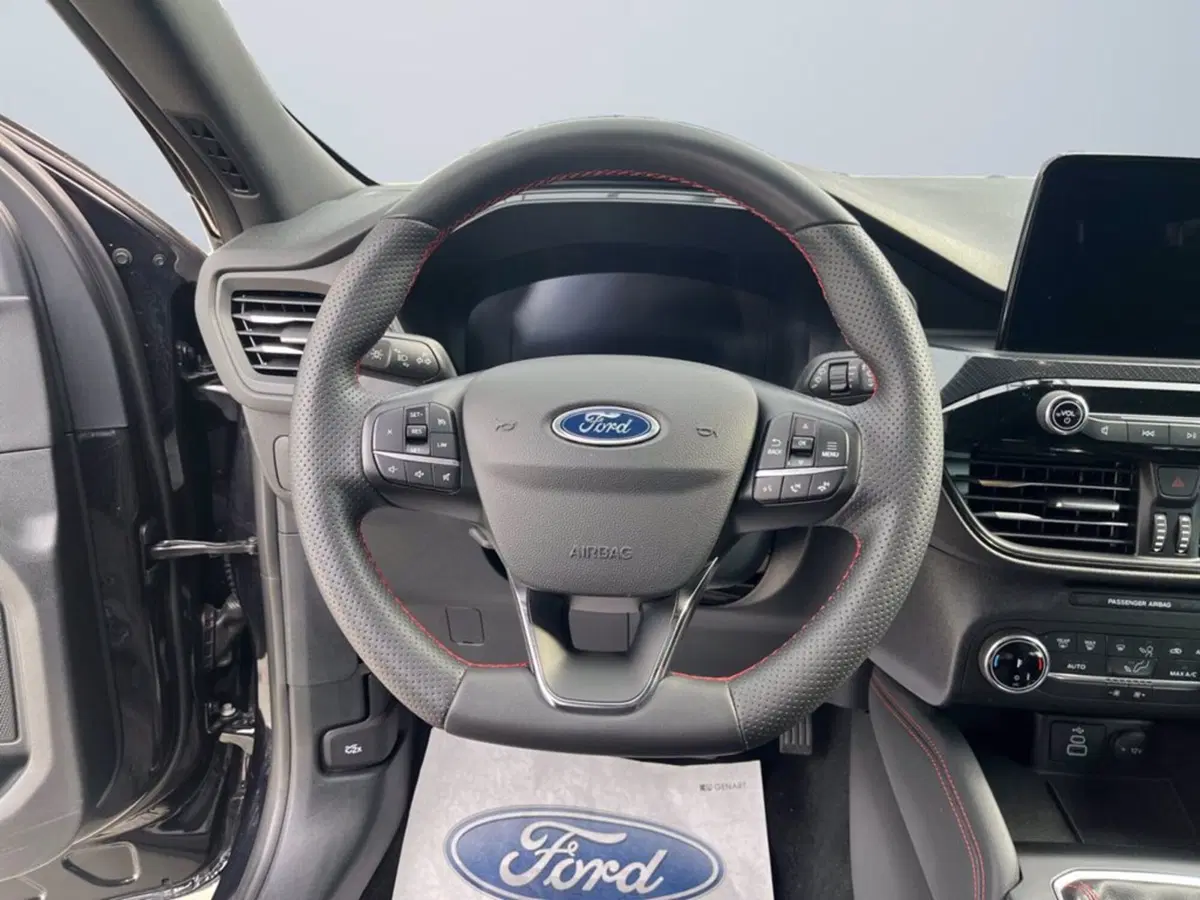 Ford Kuga usata a Milano (14)