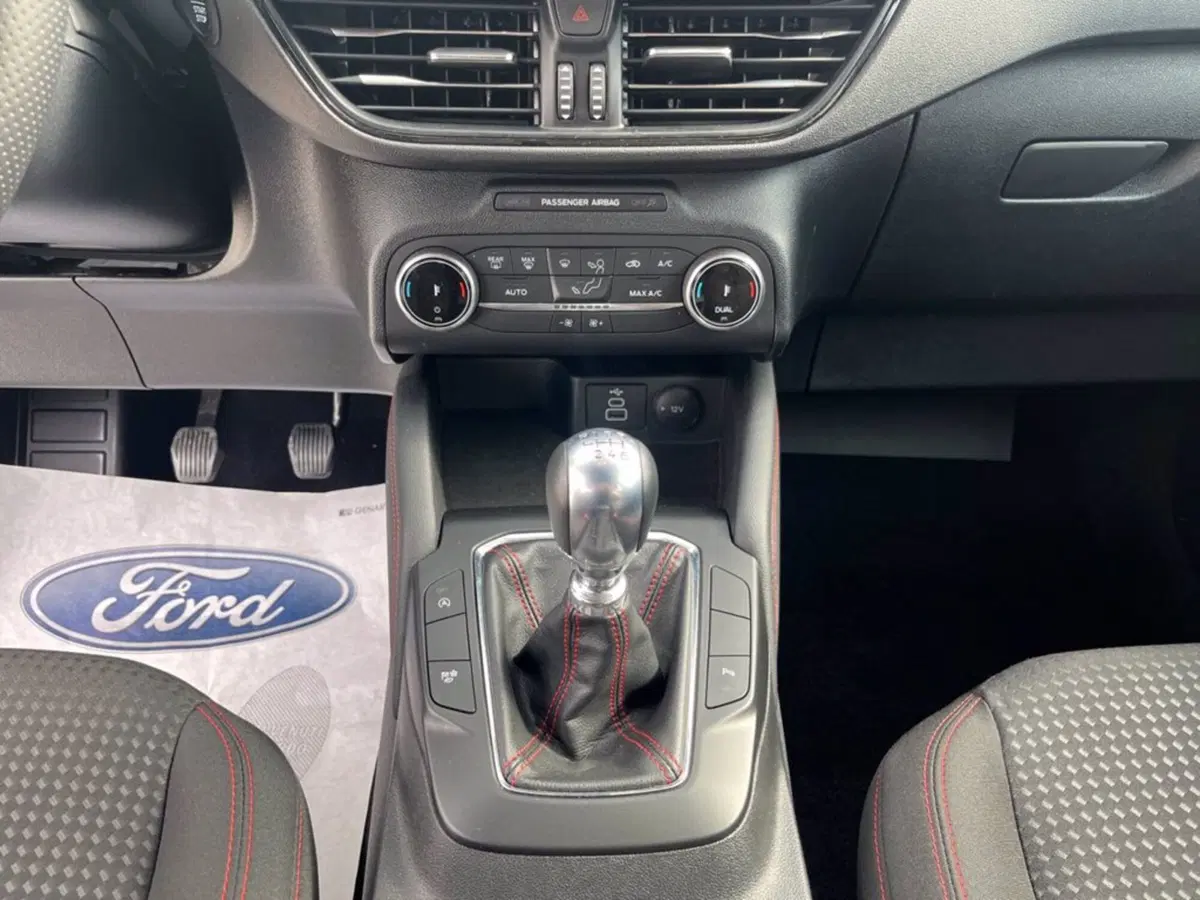Ford Kuga usata a Milano (17)