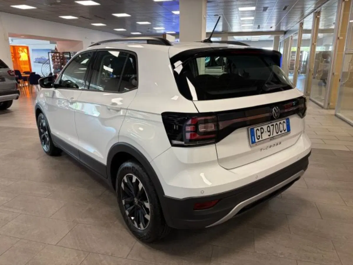 Volkswagen T-Cross usata a Cuneo (5)