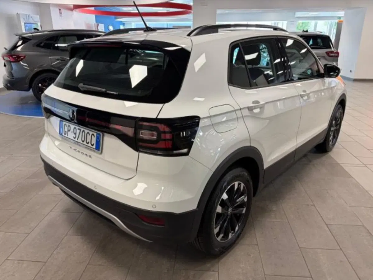 Volkswagen T-Cross usata a Cuneo (7)