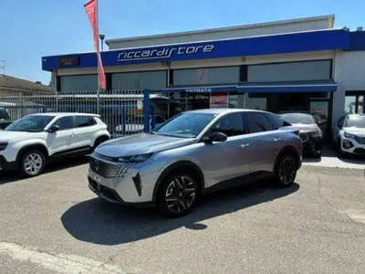 Peugeot 3008 1.2 hybrid Allure Business 145cv e-dcs6 del 2025 usata a Abbiategrasso