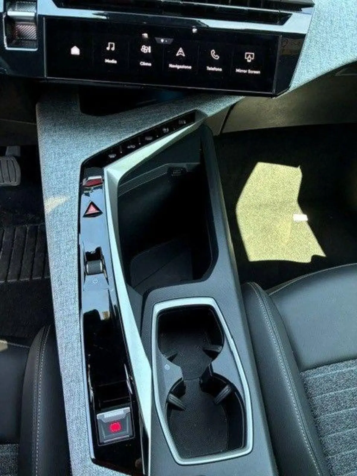 Peugeot 3008 usata a Milano (11)