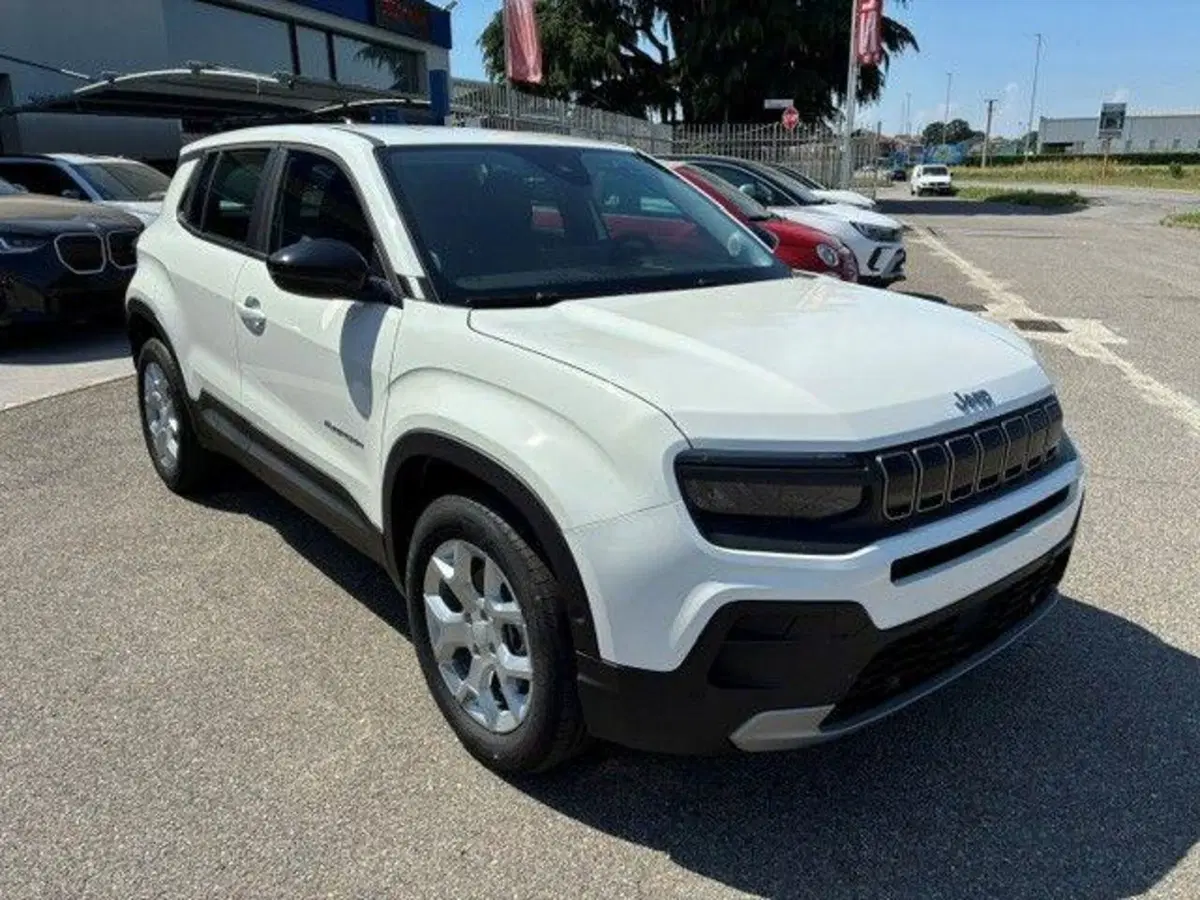 Jeep Avenger nuova a Milano (5)