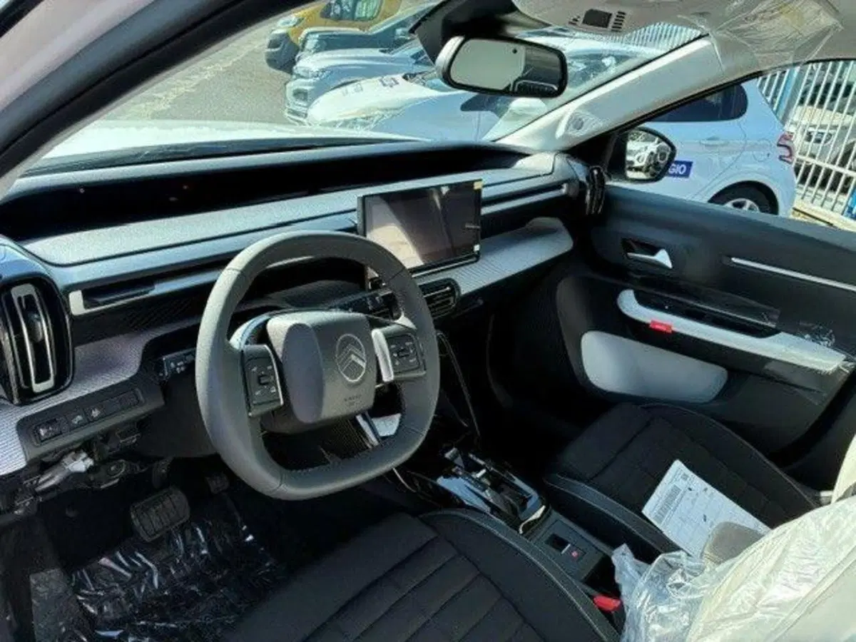Citroen C3 Aircross nuova a Milano (8)