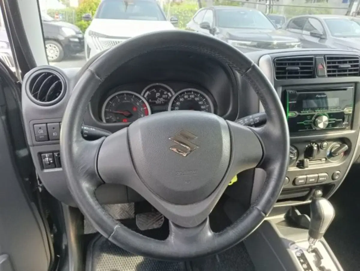 Suzuki Jimny usata a Brescia (8)