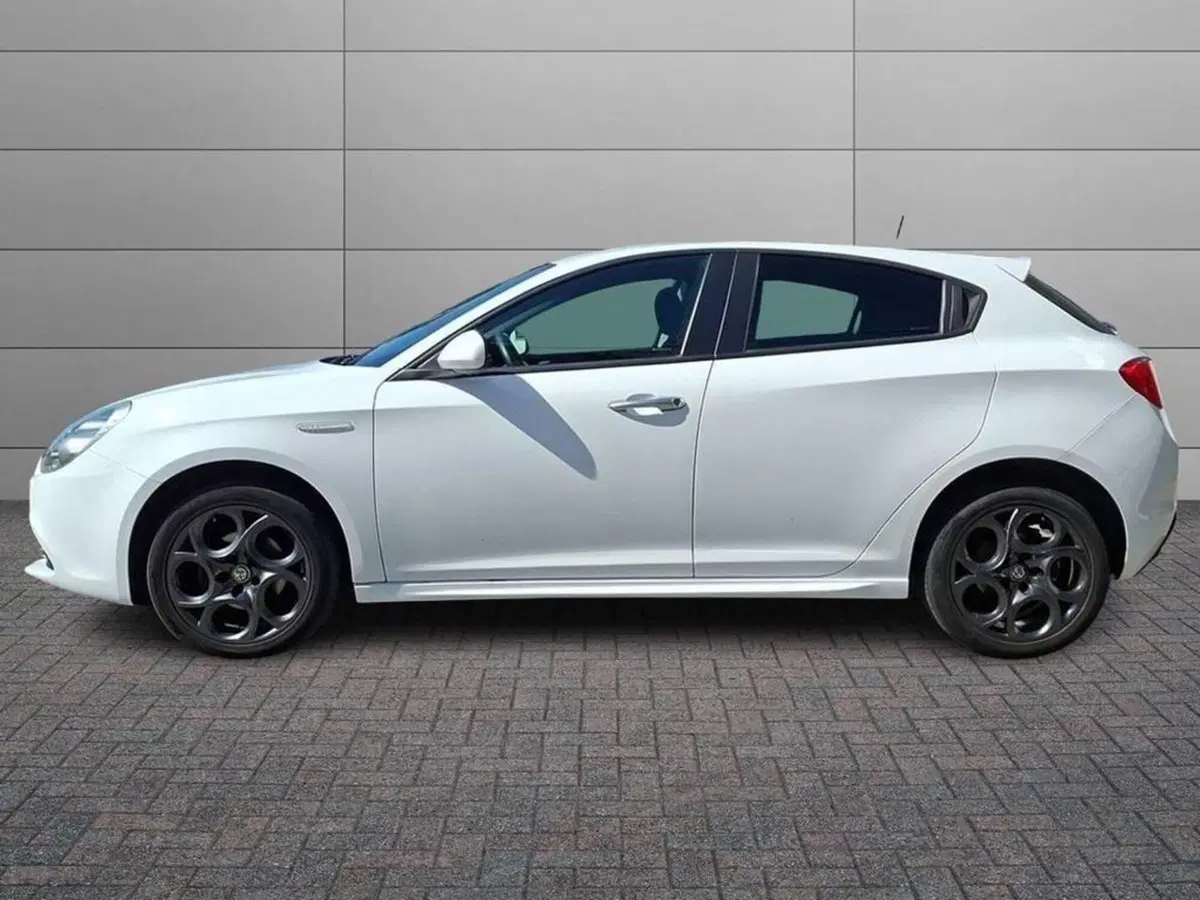 Alfa Romeo Giulietta usata a Torino (6)