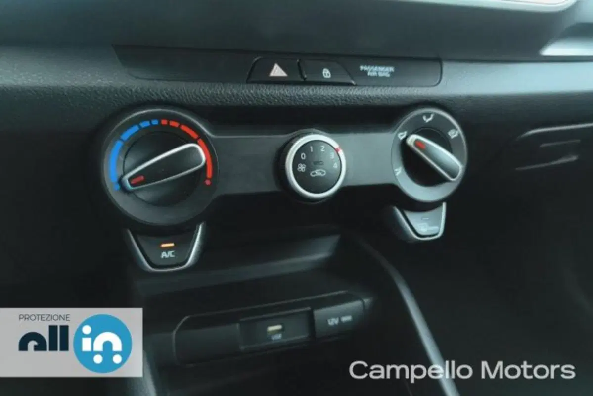 Kia Stonic usata a Venezia (12)