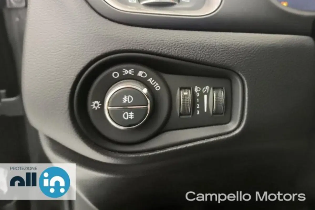 Jeep Renegade usata a Venezia (18)