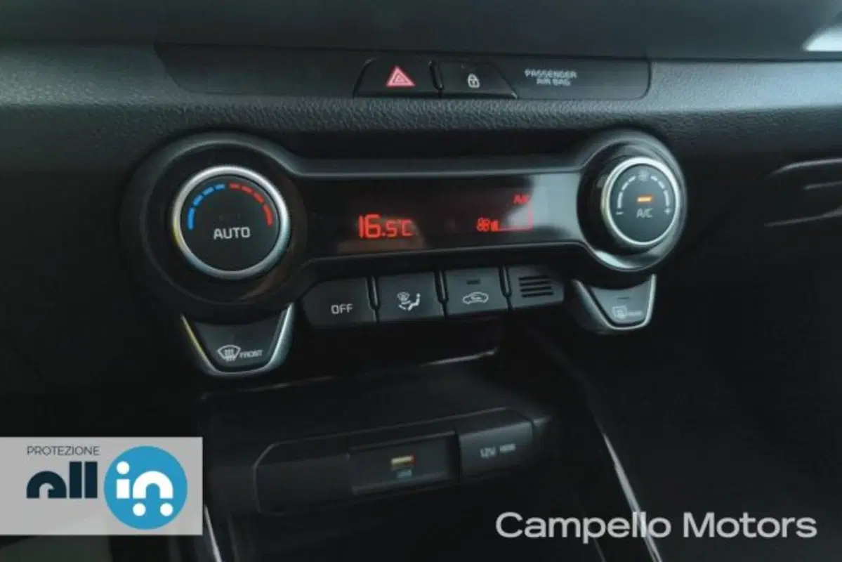 Kia Stonic usata a Venezia (12)