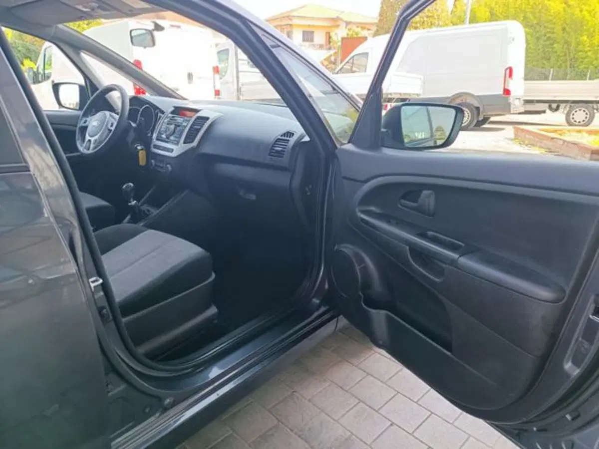 Kia Venga usata a Pisa (16)